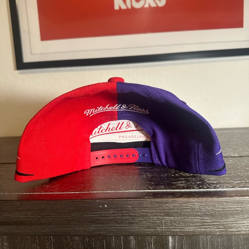 Toronto Raptors - Mitchell & Ness Hat - Picture 4 of 4
